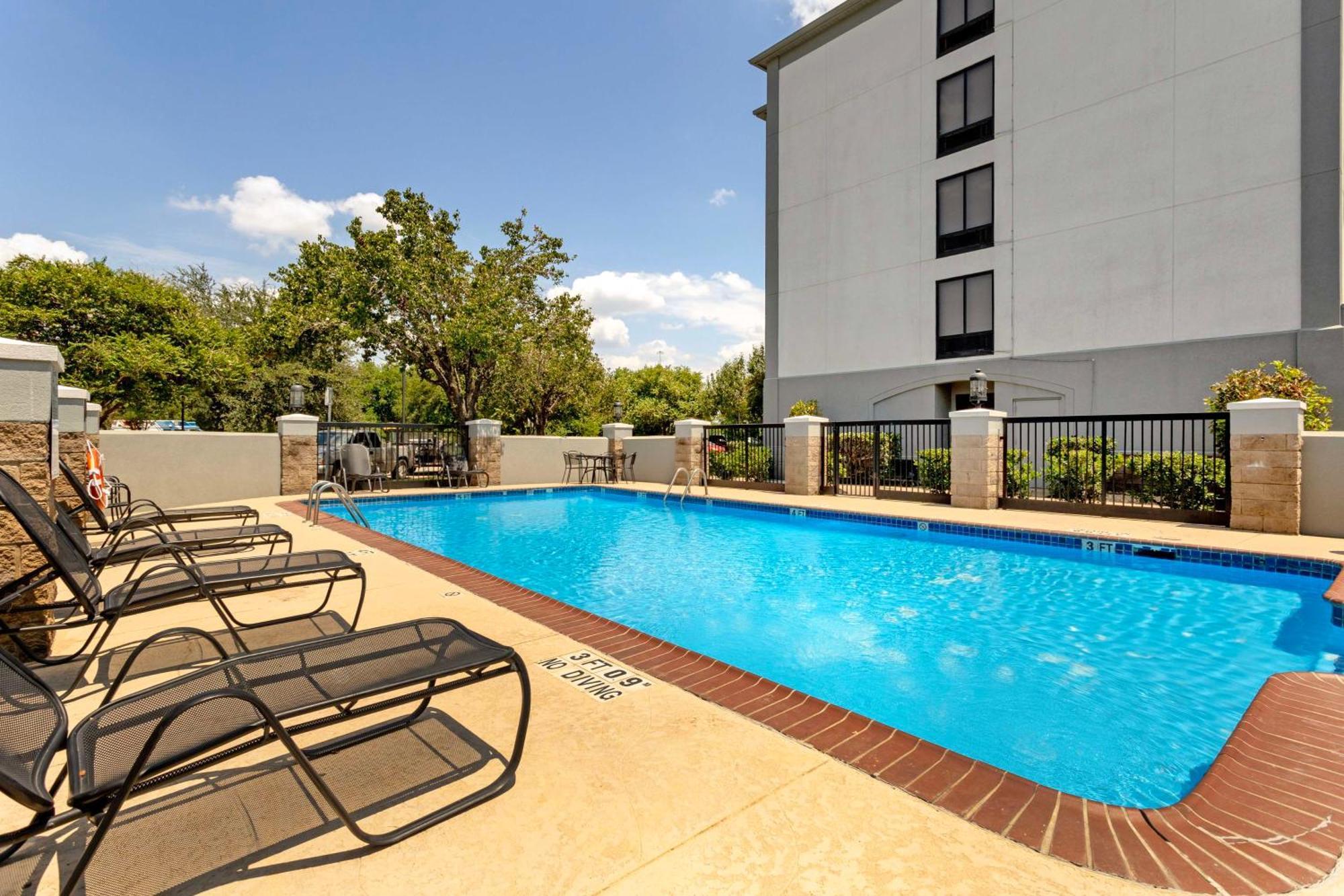 Best Western Plus Sugar Land-Stafford Exteriér fotografie